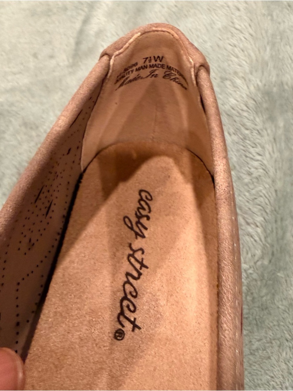 Easy Street Women's Kipper Comfort Flats Laser Cut Tan Taupe Size 7.5 - Picture 5 of 6
